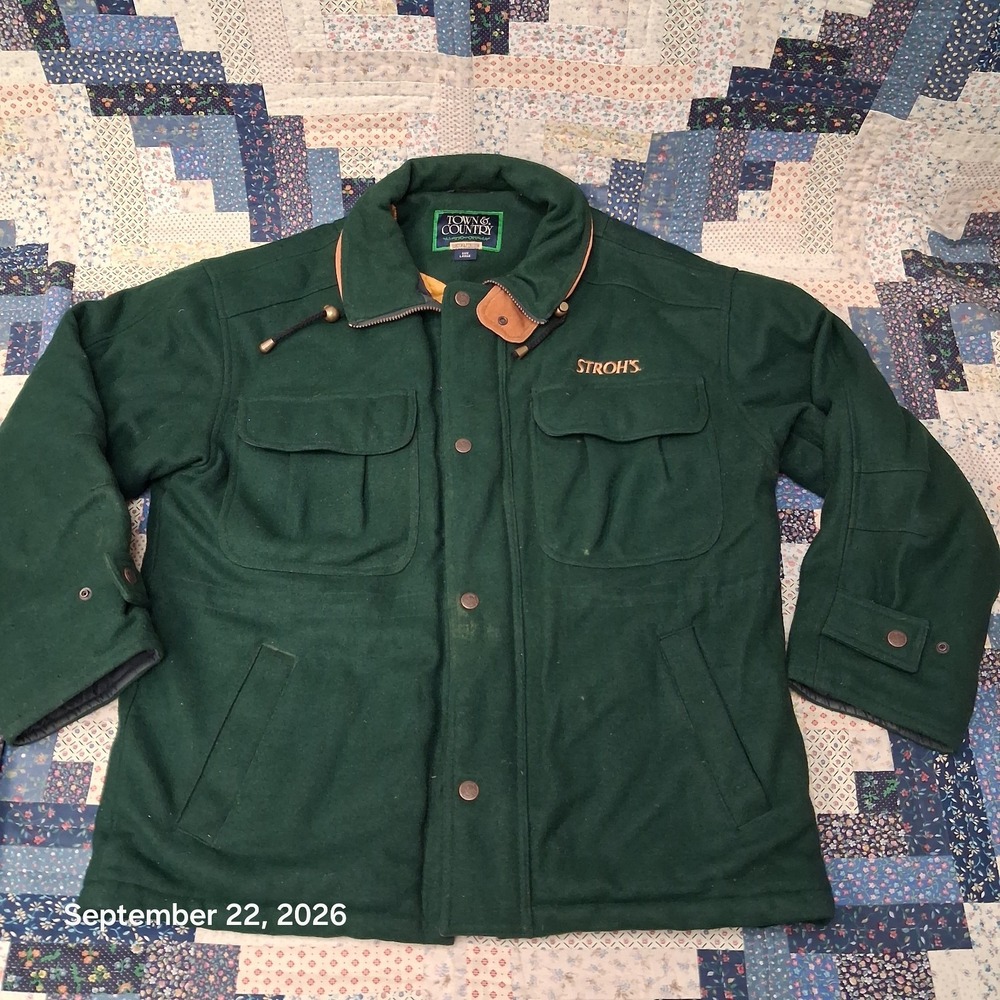 90s Vintage Strohs Beer Wool Barn Coat Mens L Green Quilted Town and Country